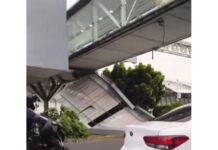 Se desprendió techumbre de puente peatonal en Terminal 1 del AICM