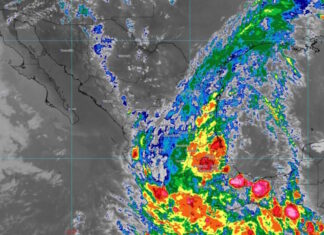 Guerrero y Oaxaca, en alerta por posible fortalecimiento de Depresión Tropical Dos-E
