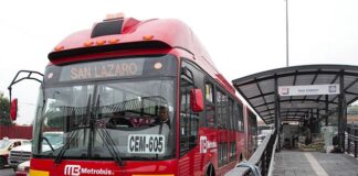 Sheinbaum destaca que con el Metrobús se logró acabar con la “guerra por el pasaje” en la Ciudad de México