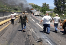 Accidente múltiple en la autopista Guadalajara–Tepic deja nueve muertos