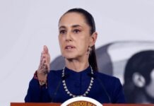 Sheinbaum firma decreto de transparencia; Gobierno publicará contratos cada mes y rechaza censura