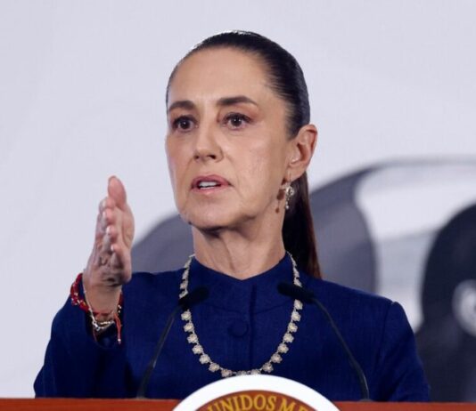 Sheinbaum acusa al PRI de recurrir a los golpes por “frustración” y liga su violencia con el porrismo