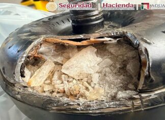 Descubren tres kilos de presunta metanfetamina en aeropuerto de Toluca