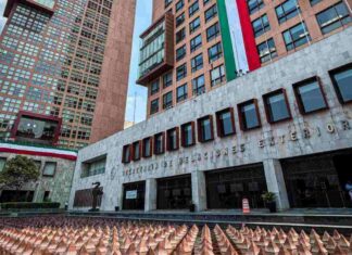 SRE reserva por cinco años información sobre solicitud de extradición contra Rubén Rocha y Enrique Inzunza