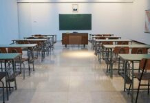 SEP ordena el cierre de las escuelas militarizadas tras muerte de Dafne Zapata