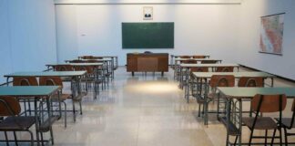 SEP ordena el cierre de las escuelas militarizadas tras muerte de Dafne Zapata