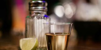 México produce 302 millones de litros de tequila y busca nuevos mercados en otros países