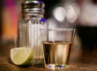México produce 302 millones de litros de tequila y busca nuevos mercados en otros países