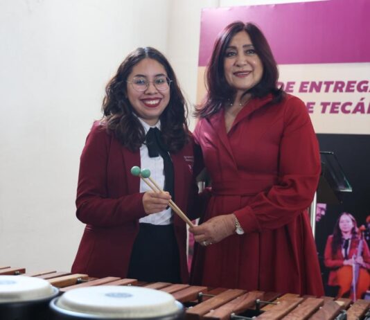 Tecámac fortalece talento juvenil con nuevos instrumentos para su orquesta filarmónica y mariachi municipal