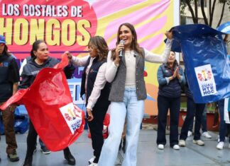 Tras 10 años de abandono, Rojo de la Vega recupera los “hongos” de Tlatelolco