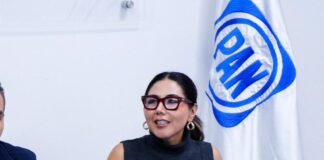 PAN busca diálogo con Sheinbaum por debate sobre restringir uso de celulares en escuelas