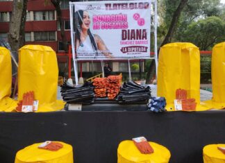 Reciben tlatelolcas sacos, bolsas y guantes para recolección de desechos