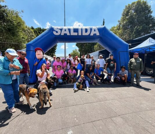 Alejandro Robles Agradece la Solidaridad del Pueblo Estadounidense con México; Acude a jornada de Bienestar Animal en la Alameda del Sur
