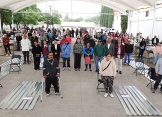 Gobierno municipal de Tecámac fortalece el bienestar de las familias con la entrega de 80 tinacos y 120 láminas