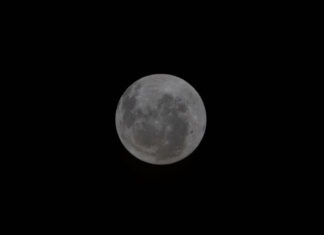 China aplaza el lanzamiento de la Chang’e-7, su misión al polo sur lunar