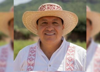 Manifestantes agreden y retienen a Norberto Martínez, alcalde de San Salvador, Hidalgo