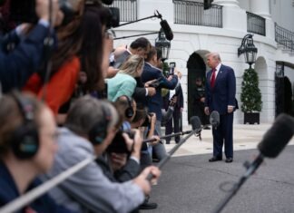Trump TV arranca con un discurso antiguo mientras cadenas suspenden cobertura conjunta