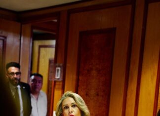 PAN exige a Rosario Piedra pronunciarse por legislación sobre doble nacionalidad de Sheinbaum; colectivos migrantes reaccionan: «Aquí no hay héroes ni heroínas de la patria»