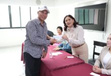 Presidenta municipal Rosi Wong entrega apoyos para celebrar las fiestas patrias en Tecámac