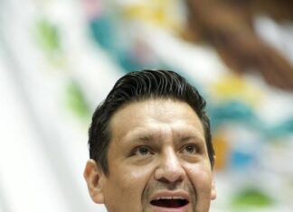 El gobierno niega transparentar 1,866.9 millones del proyecto sargazo en Quintana Roo: Ernesto Sánchez