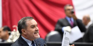 Exigen a senadores con doble nacionalidad aclarar posible conflicto de intereses ante reforma constitucional y advierten consecuencias legales en EE.UU
