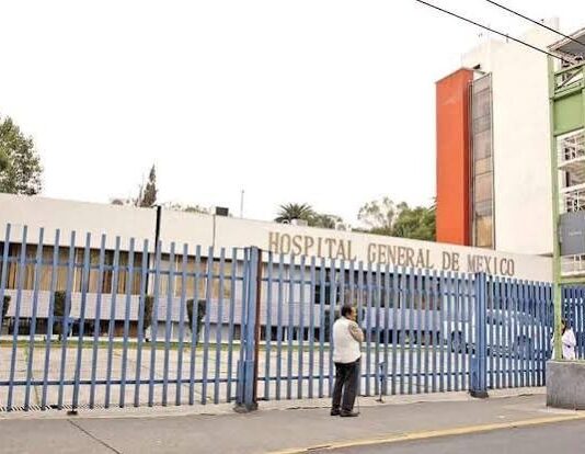 Alerta en el Hospital General de México por brote de Salmonella: 135 médicos enfermos