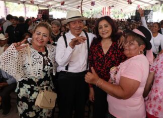 Adultos mayores viven gran fiesta en Tecámac; alcaldesa Rosi Wong romero rinde homenaje a su legado