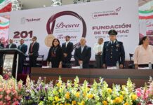 Alcaldesa Rosi Wong entrega preseas al mérito civil en el 201 aniversario de Tecámac