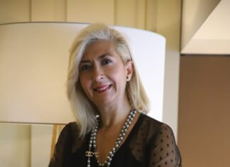 Claudia Luna Palencia estrena Geopolítica 2.0 en Radio Canal Málaga