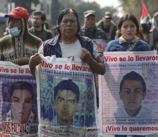 Ayotzinapa: Sheinbaum revela nuevas pistas, 30 detenidos y pesquisas sobre funeraria