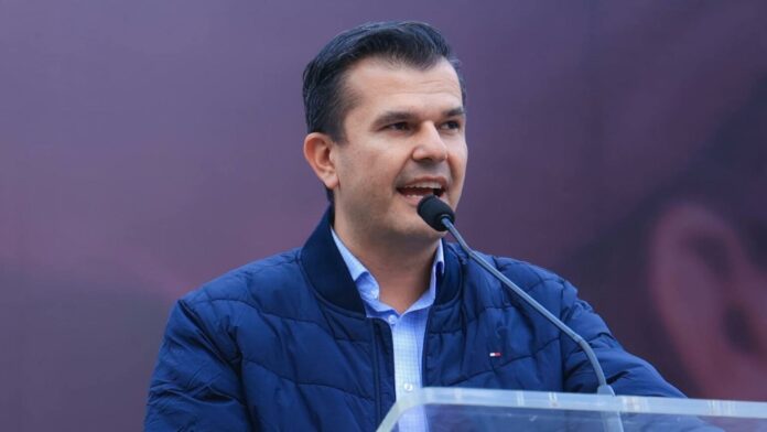 denuncian-por-delincuencia-organizada-contra-hermano-de-carlos-manzo-1536x864