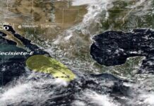Depresión tropical Diecisiete-E podría convertirse en huracán categoría 3