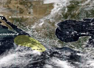 Depresión tropical Diecisiete-E podría convertirse en huracán categoría 3