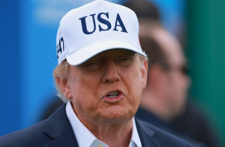 Trump pide a Zelenski cesar ataques contra refinerías de Rusia
