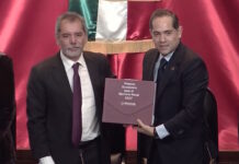 Entregan el Paquete Económico 2027 a la Cámara de Diputados