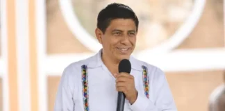 Se Comenta Solo Con / Criminales Y Burócratas Coludidos