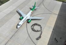 Mexicana estrena avión; suma su novena aeronave Embraer E2