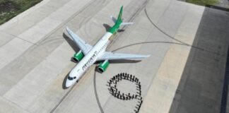 Mexicana estrena avión; suma su novena aeronave Embraer E2