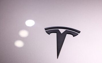 Tesla prevé ampliar su flota de robotaxis a millones de vehículos en los próximos meses