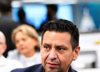 Ernesto Sánchez va por más presupuesto educativo para Quintana Roo; propone bolsa de apoyo económico a niños y jóvenes