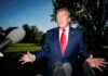Trump es interrumpido por una decena de manifestantes en su mitin de Carolina del Sur