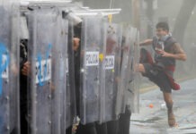 Gases, supuestos desaparecidos y 39 detenciones deja la marcha por el agua en Guadalajara