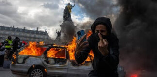 Se Comenta Solos Con / La chispa y el incendio II