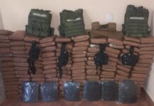 Aseguran más de 160 paquetes de drogas y armas en Juchitán, Oaxaca