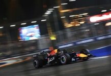 Verstappen gana el GP de Singapur, único circuito que le faltaba por conquistar