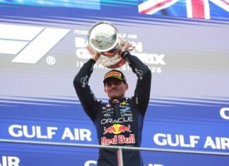Verstappen gana un caótico GP de Baréin