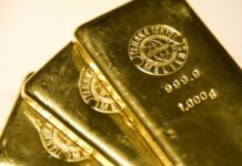 Sector minero eleva sus márgenes sin producir más
