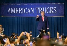 Suspenden anuncios de Trump financiados con dinero público