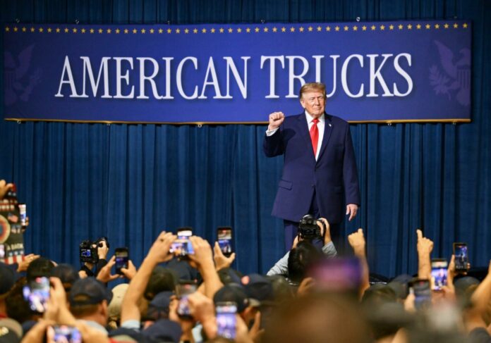 Trump acelera campaña en Texas mientras crece polémica por anuncios con fondos públicos